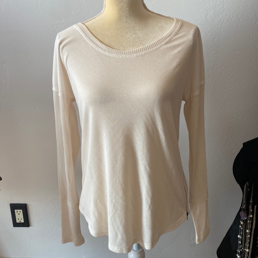 New Miss Me Top, Size M